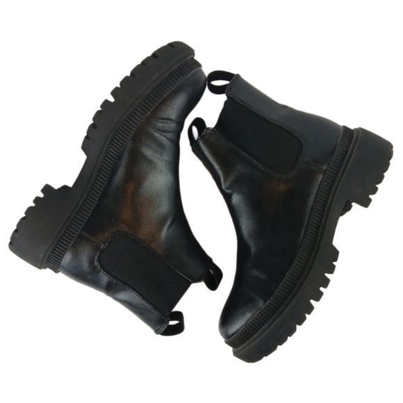 H&M 7 Black Chelsea Chunky Ankle Boots Loops Elasticized Solid Platform Bootie - Picture 11 of 15